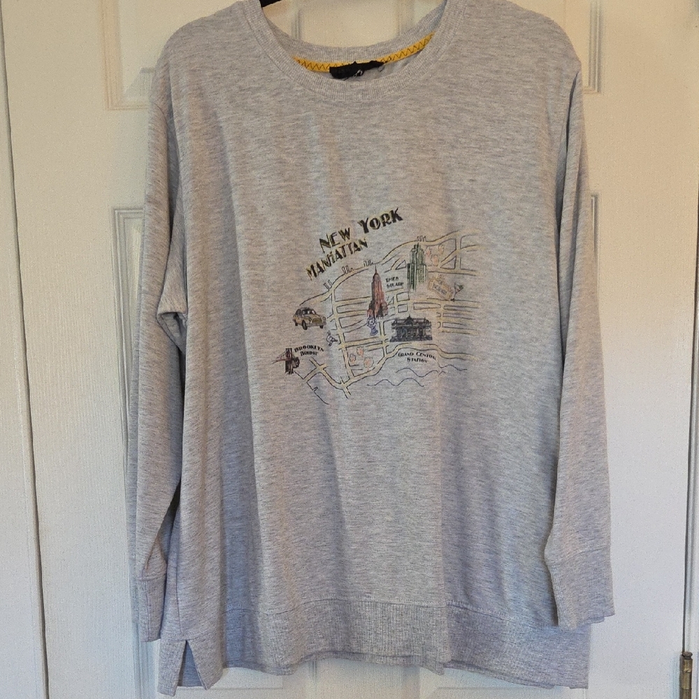 Jane and Delancey Gray New York Graphic Top